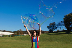 Giant bubbles